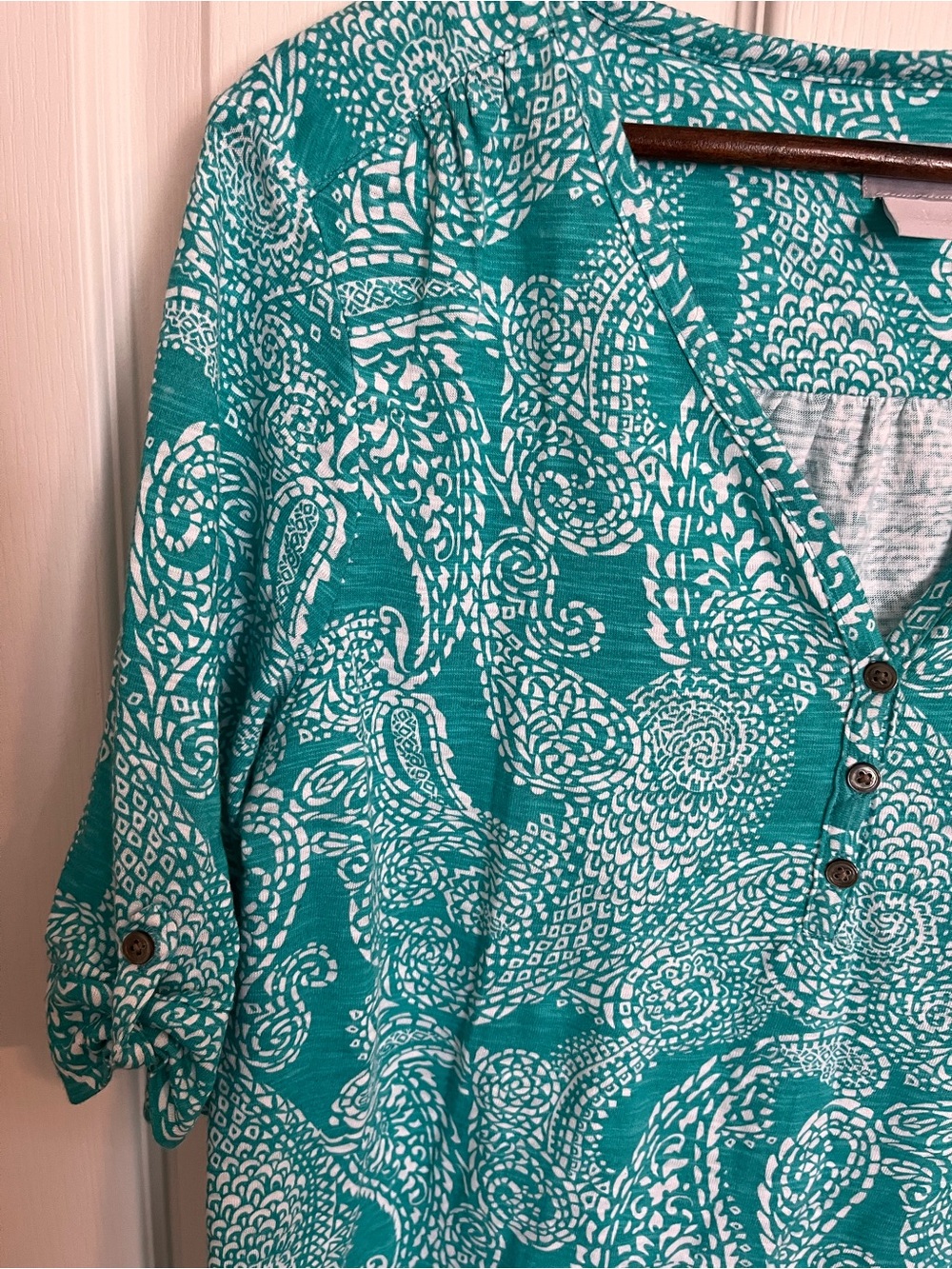 Chico's Teal White Paisley V Neck Cotton Modal Top Blouse Shirt Size 1 Medium - Picture 5 of 12